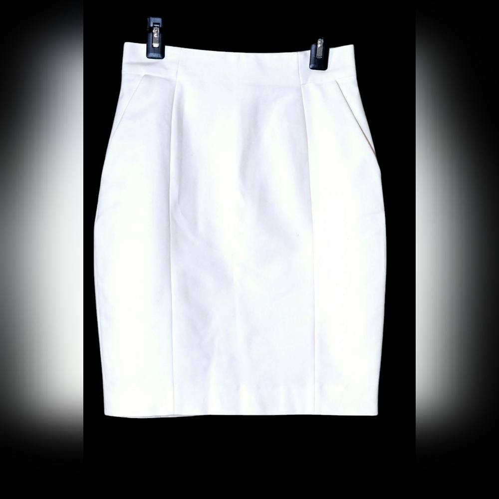 H&M White Pleated Pencil Skirt for Work
